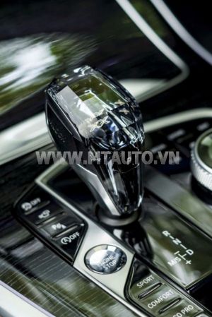 Xe BMW X7 xDrive40i M Sport 2020