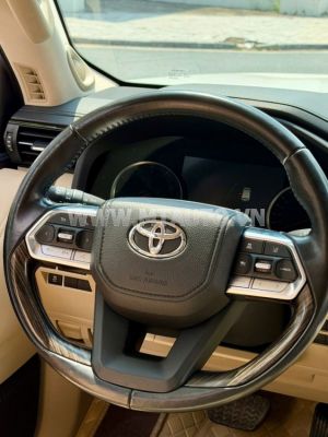 Xe Toyota Land Cruiser 3.5 V6 2022