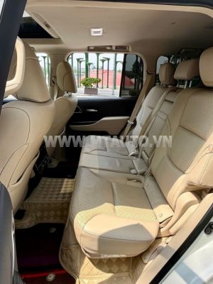 Xe Toyota Land Cruiser 3.5 V6 2022