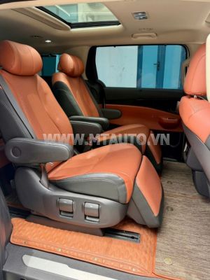 Xe Kia Carnival Signature 2.2D 2024