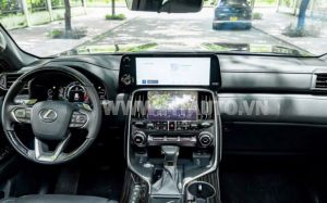 Xe Lexus LX 600 Urban 2023
