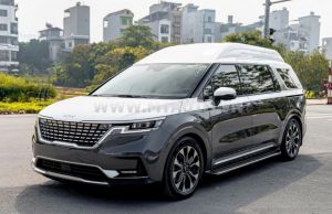 Xe Kia Carnival Royal 2.2D 2022