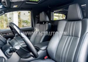 Xe Lexus LM 350 2021