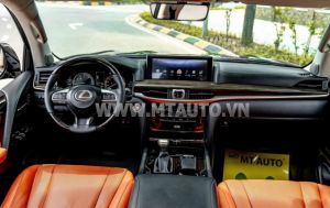 Xe Lexus LX 570 2021