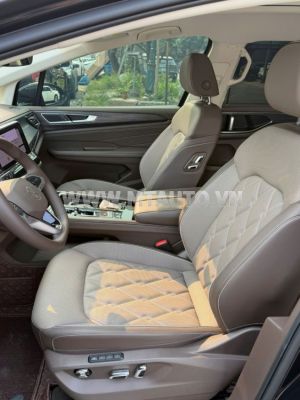 Xe Volkswagen Viloran Luxury 2025